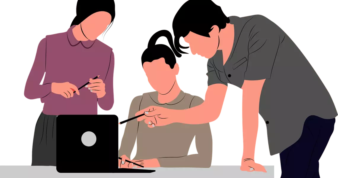 Illustration von drei jungen Menschen, die gemeinsam auf einen Laptop schauen.